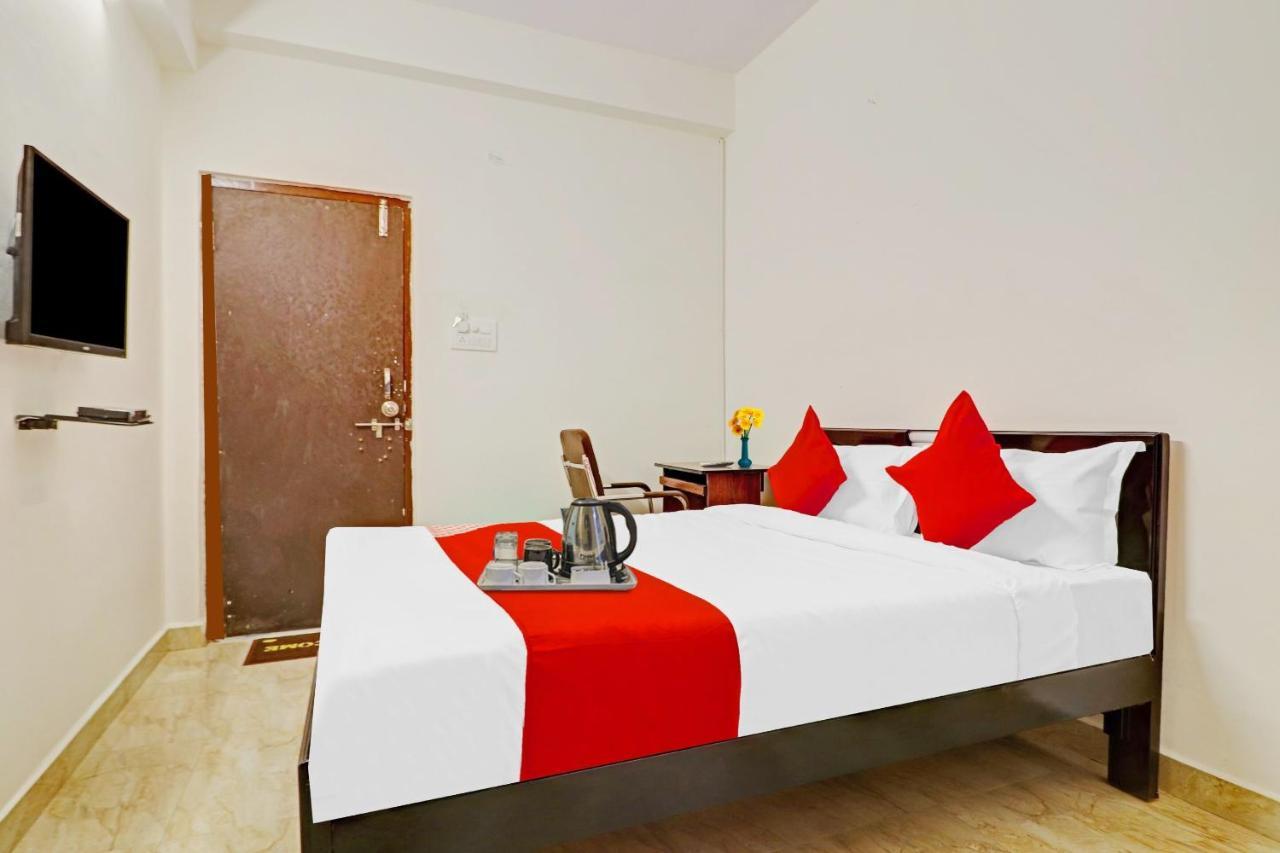 Oyo Happy Stay Hotels Hyderabad Eksteriør billede